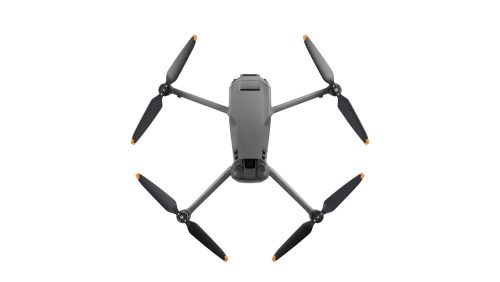 DJI Mavic 3 Classic DJI RC távirányítóval